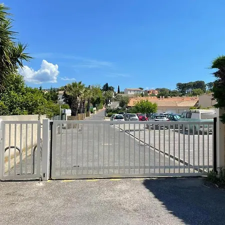 Club 2-4 Pers, Clim, Sur Mer, Piscine Commune, 350m *