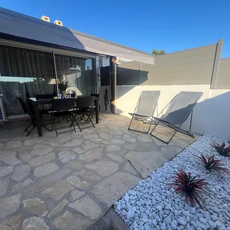 Club 2-4 Pers, Clim, Sur Mer, Piscine Commune, 350m Сasa de vacaciones *